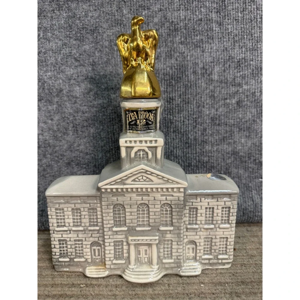 Ezra Brooks Whiskey Decanter NH State House Sesquicentennial Heritage China Box